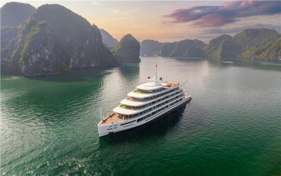 Catherine Cruise Halong Bay